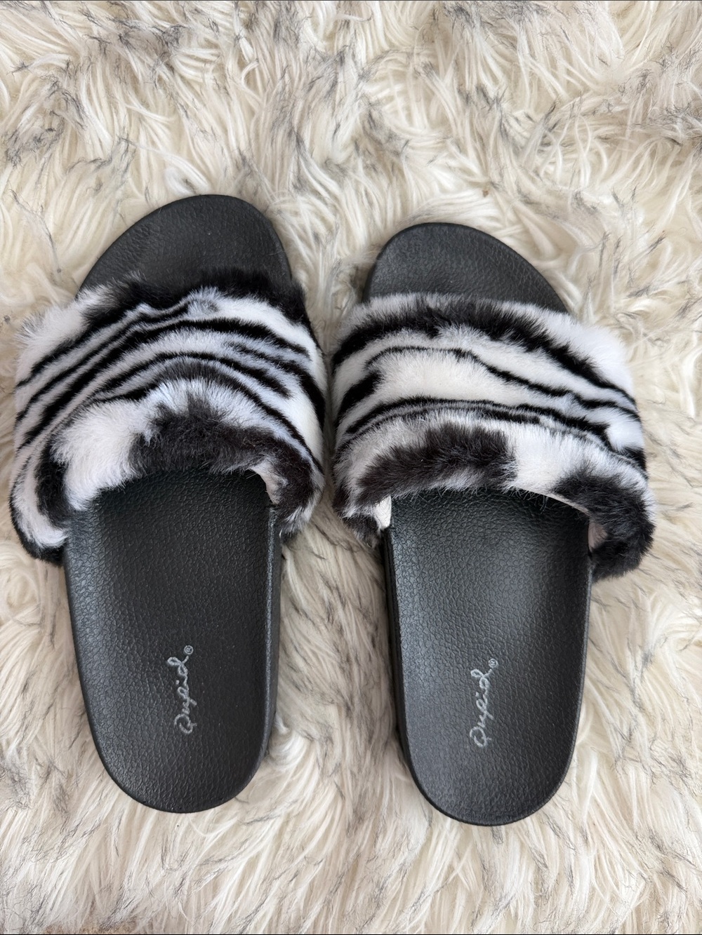 Qupid Faux Fur Zebra Slide Sandals - Black & White